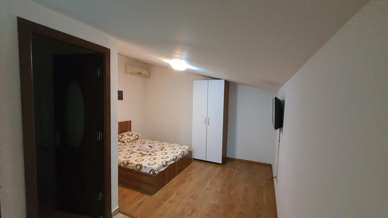 Pensiune Fundeni- Dragonul Rosu Bucharest Luaran gambar